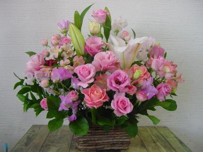 神奈川県座間市の花屋 花メッセージ をご紹介 フラワーギフトはプロのお花屋さんにおまかせ フジテレビフラワーネット