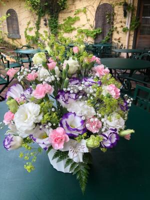 兵庫県神戸市 西区の花屋 Bouqetier ﾌﾞｰｹﾃｨｴ をご紹介 フラワーギフトはプロのお花屋さんにおまかせ フジテレビフラワーネット