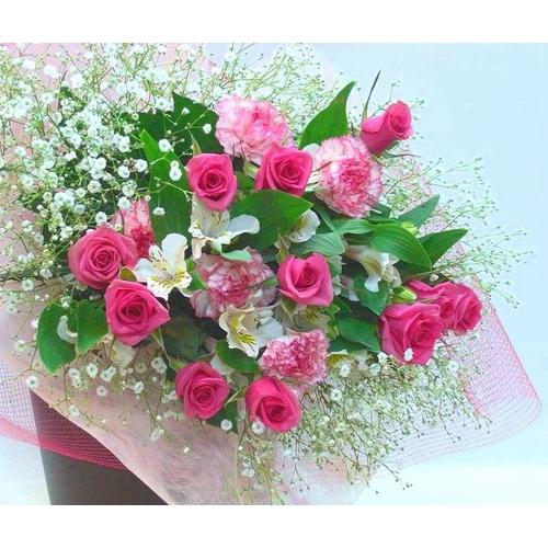 ピンクバラの豪華な花束 敬老の日 誕生日 恋人の日 出演祝いなど 大阪市阿倍野区からお届けします 花屋 グリーン メルヘン のオリジナル商品 フラワーギフトはプロのお花屋さんにおまかせ フジテレビフラワーネット