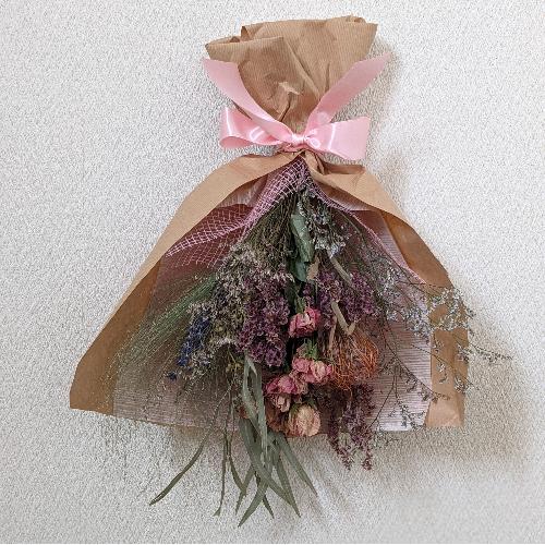 ドライフラワースワッグ 花屋 フラワーショップおおき のオリジナル商品 フラワーギフトはプロのお花屋さんにおまかせ フジテレビフラワーネット